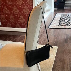 Vintage Coach Black Leather Shoulder Bag with Gold Hardware